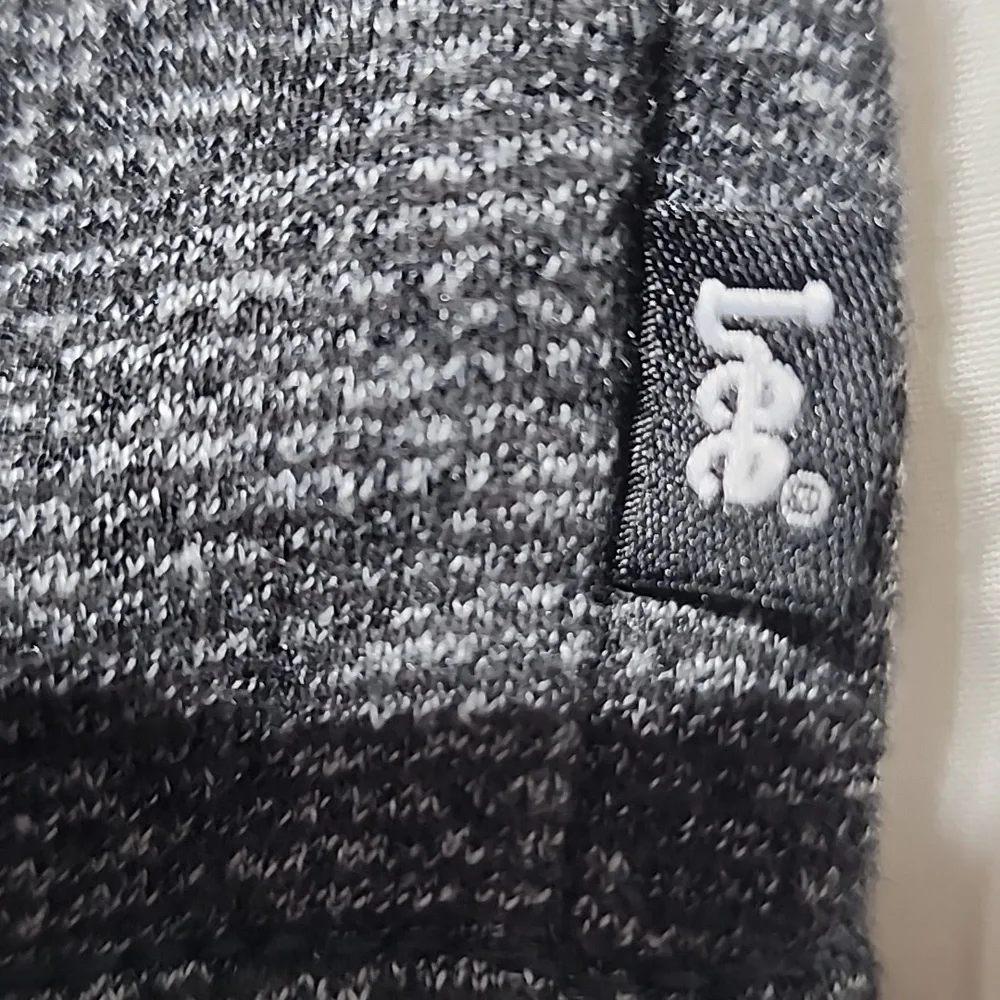 Lee Boys Quarter Zip Pull Ovet Sweater Size Medium